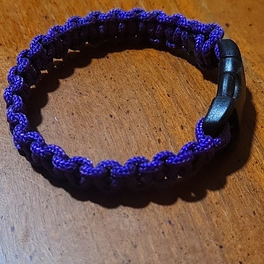 Kids paracord bracelet